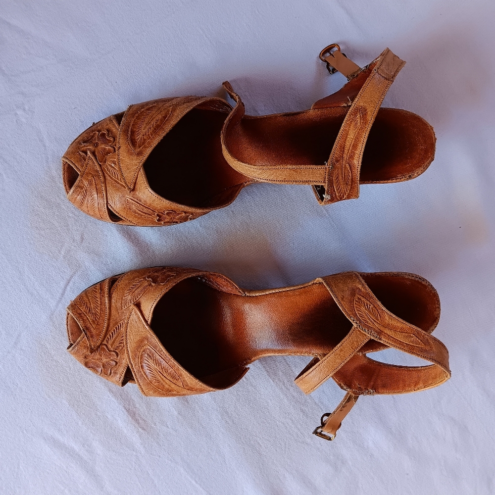 Floral leather peep wedges